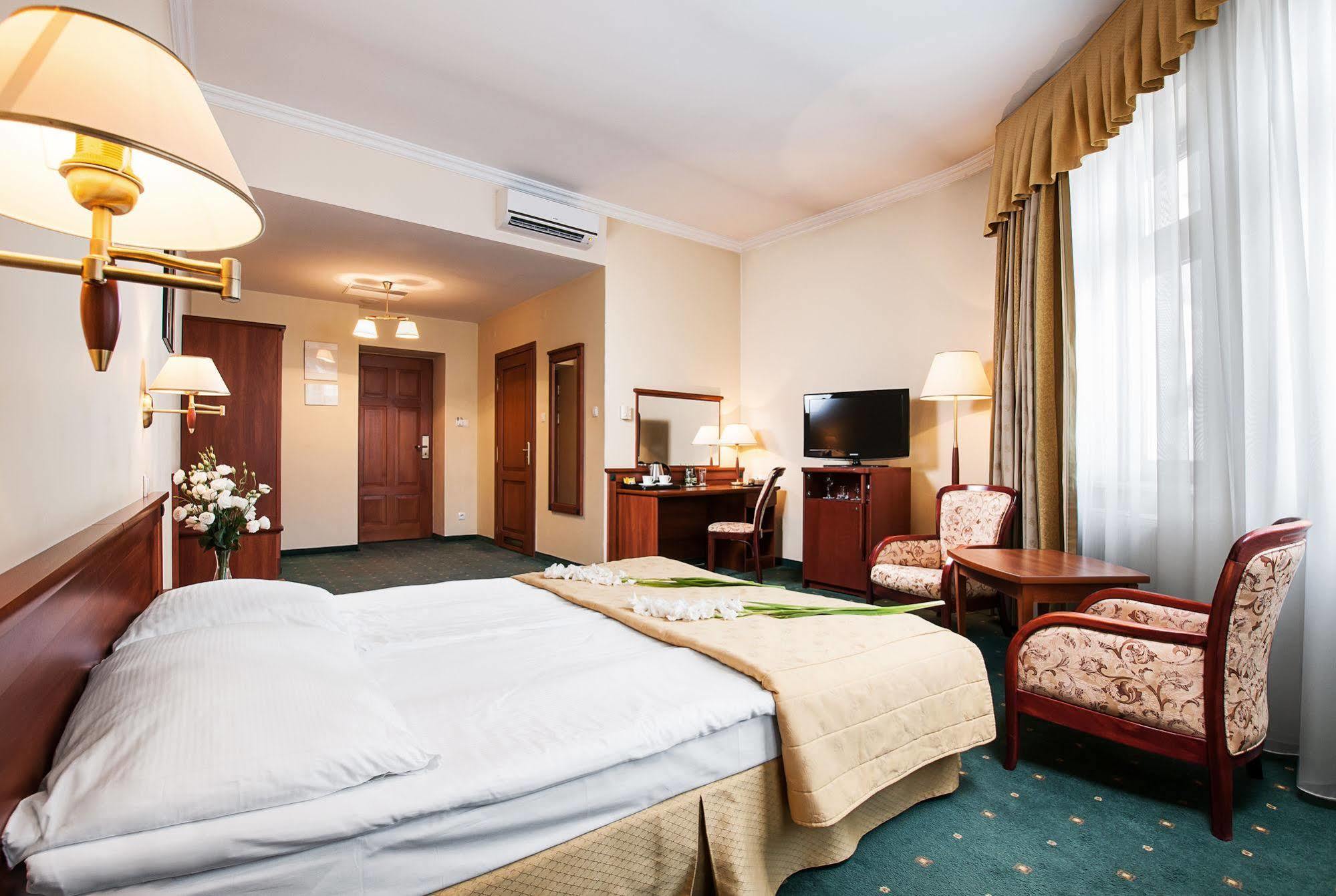 Hotel Palace Europa Lublin Eksteriør bilde