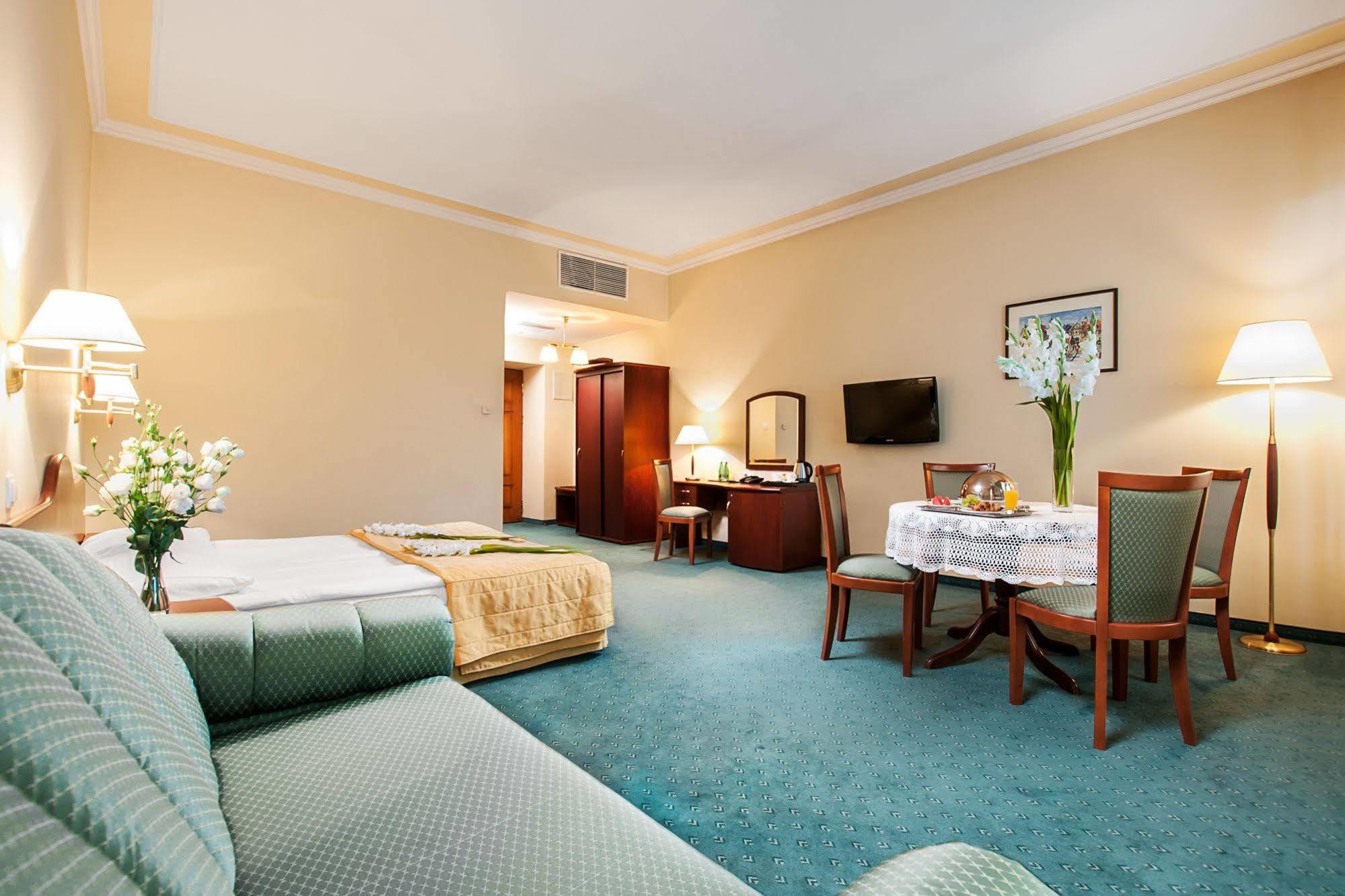 Hotel Palace Europa Lublin Eksteriør bilde